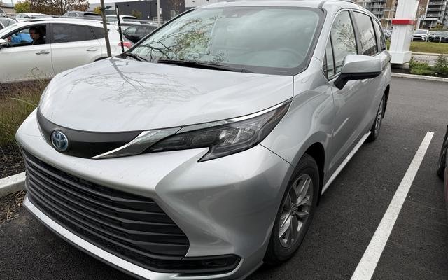 Silver 2025 Toyota Sienna Minivan Front-Wheel Drive