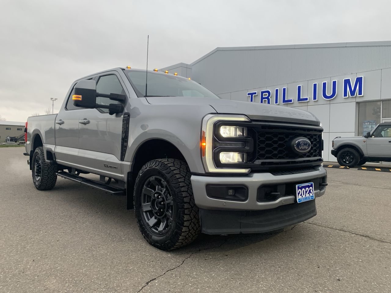 2023 Ford F-250 Super Duty Lariat Crew Cab 4WD