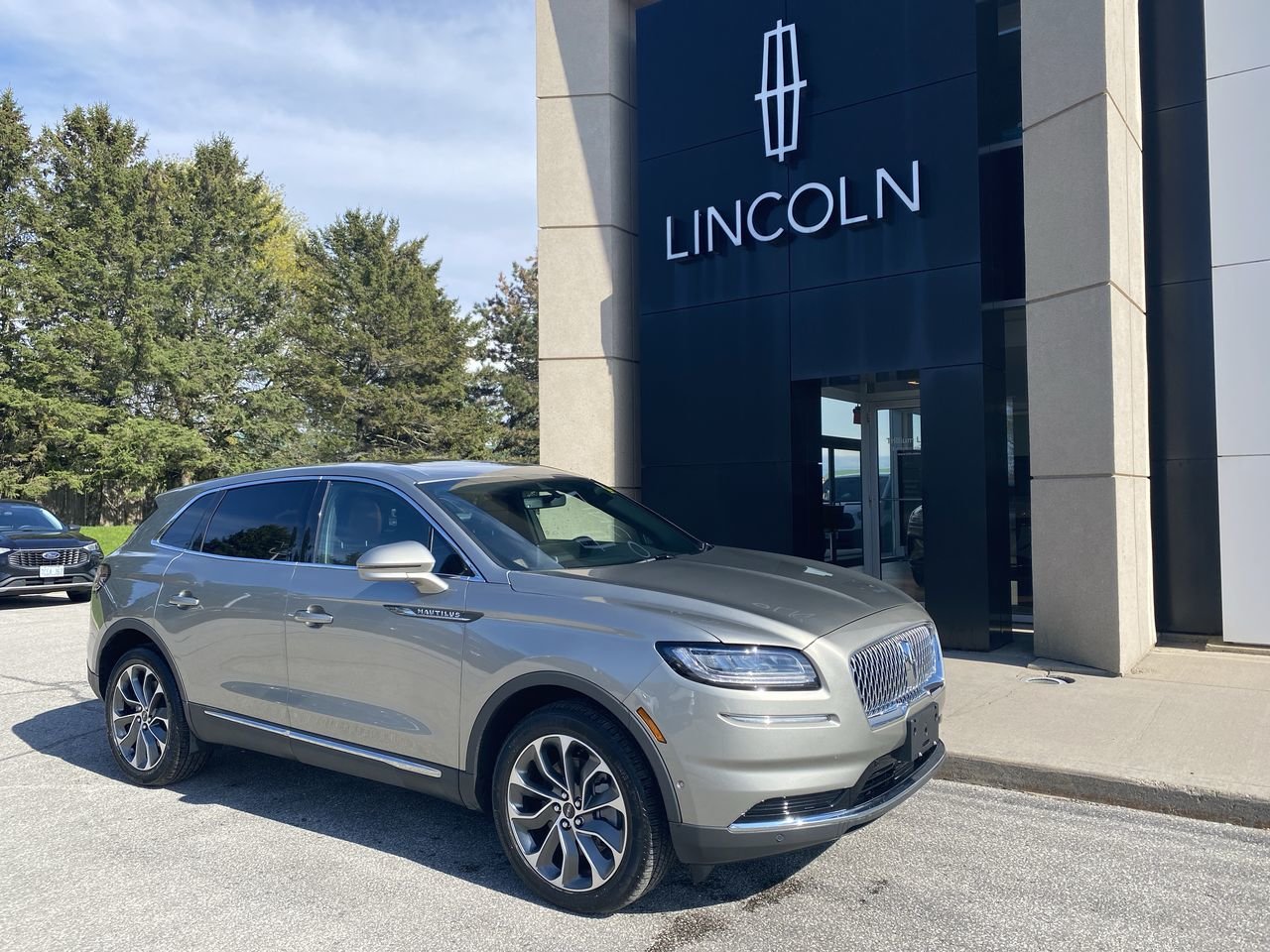 2023 Lincoln Nautilus Reserve AWD