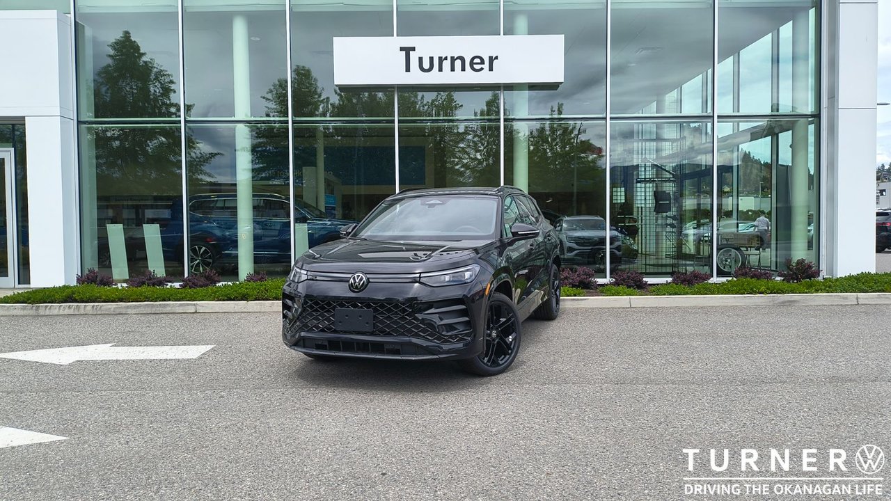 2026 Volkswagen Tiguan Comfortline R-Line Black Edition 4Motion