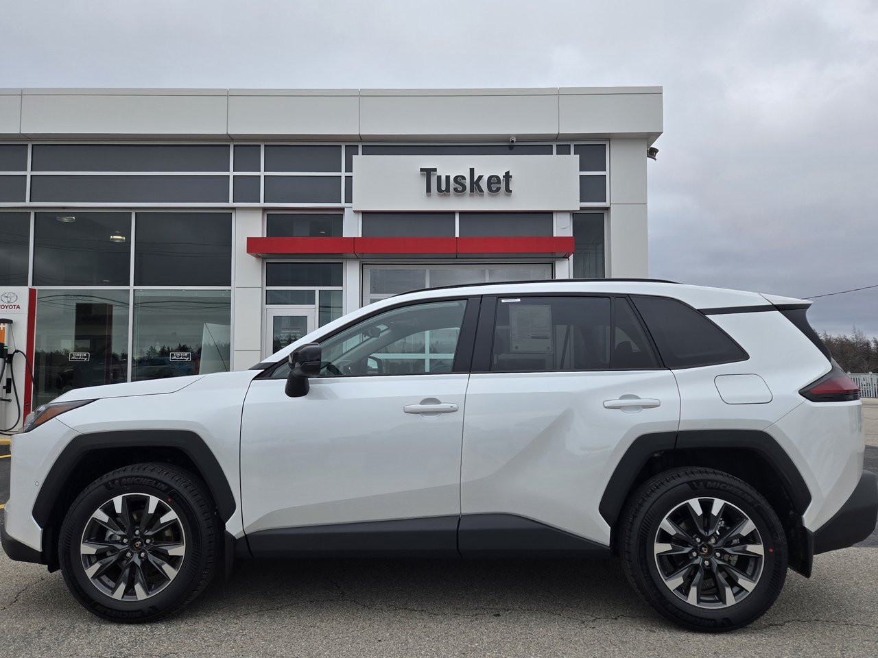 Toyota RAV4 Limited AWD 2026