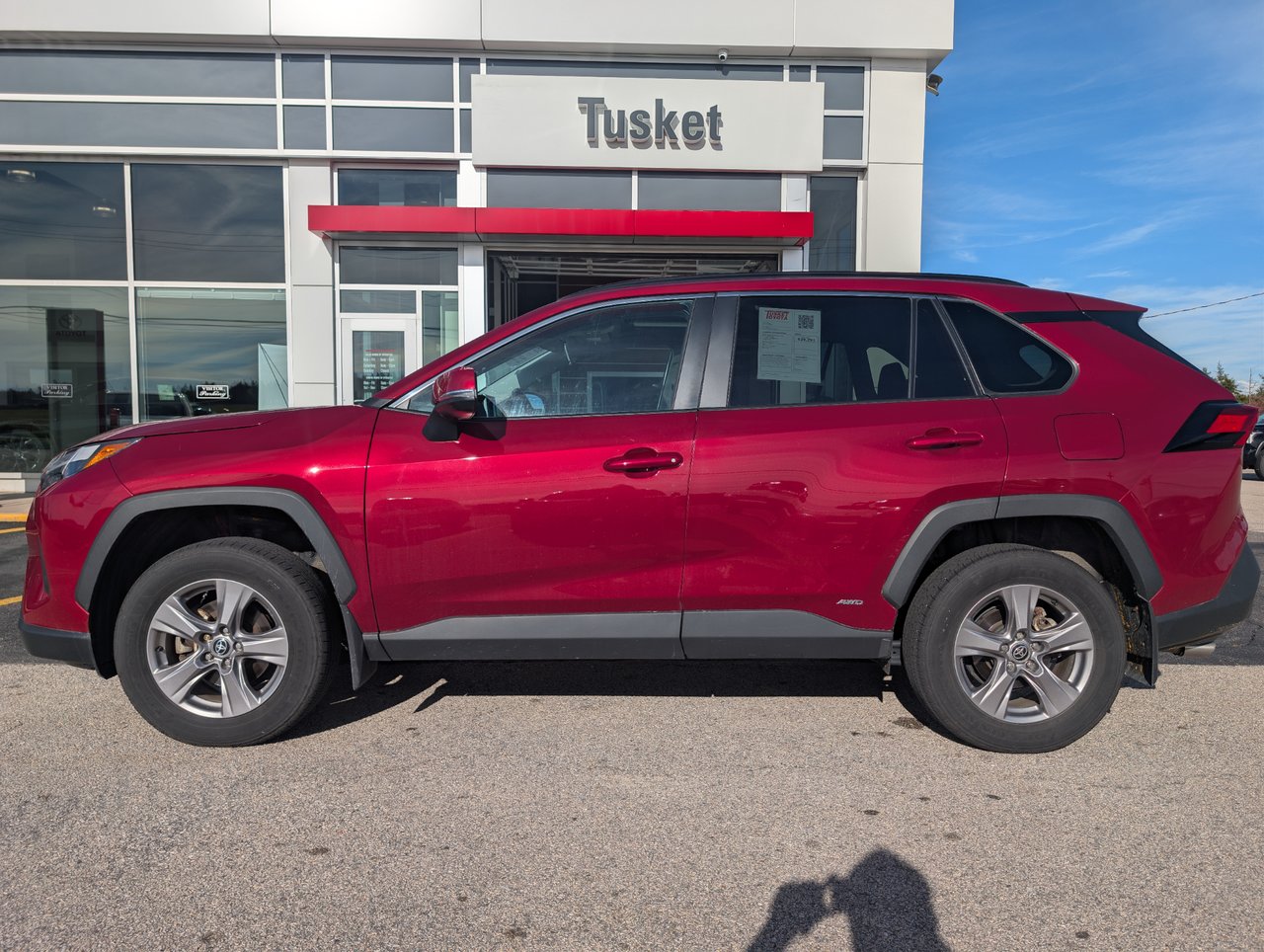2025 Toyota RAV4 Hybrid XLE AWD