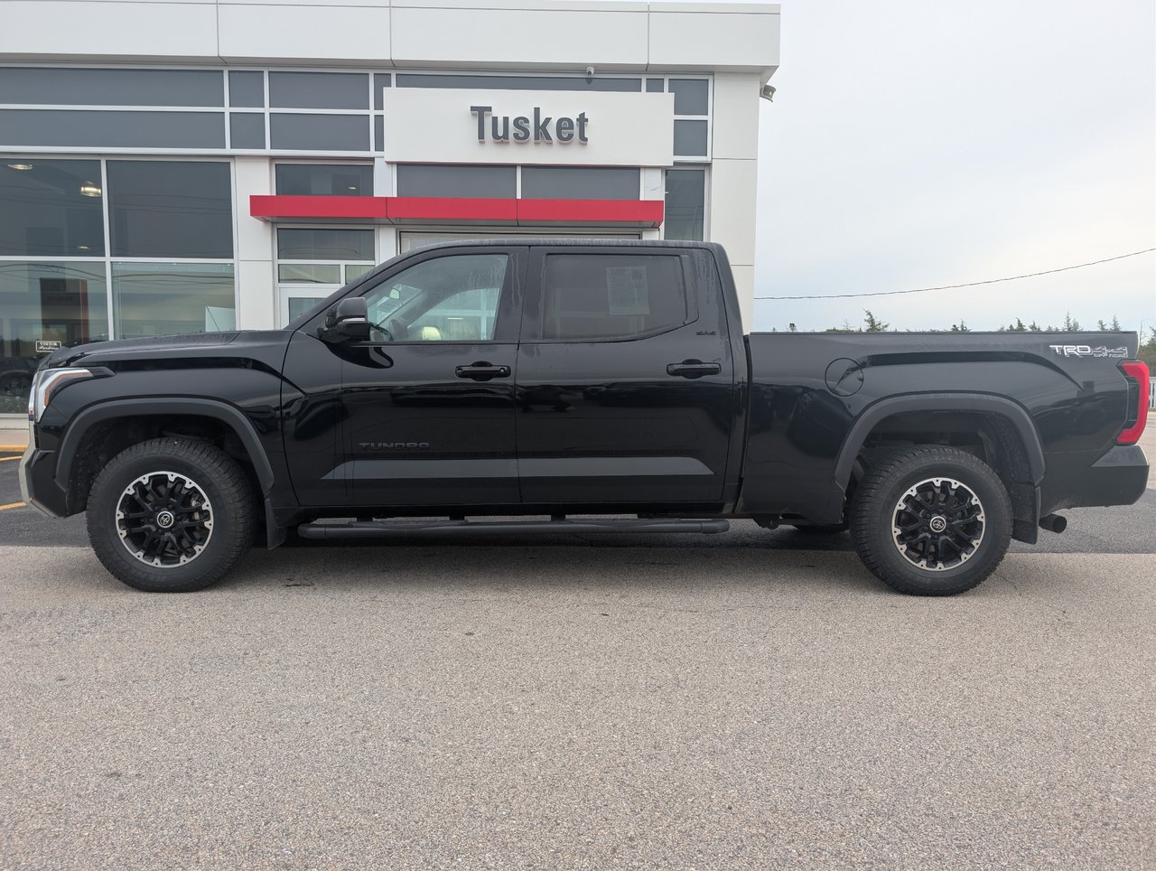 2024 Toyota Tundra SR5 CrewMax Cab LB 4WD