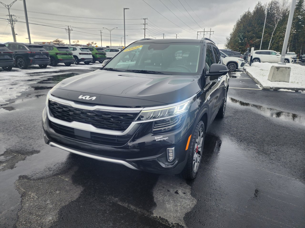 Kia Seltos SX Turbo AWD w-Black Interior 2022