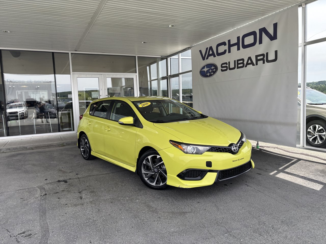 Scion IM 4dr HB CVT 2016