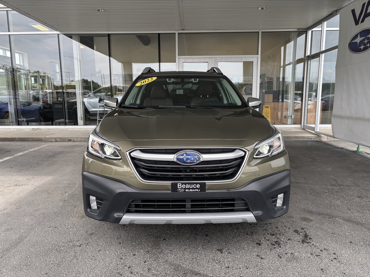 2022 Subaru Outback Premier CVT