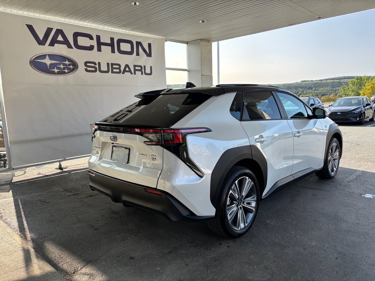 2024 Subaru Solterra AWD w-Luxury Package