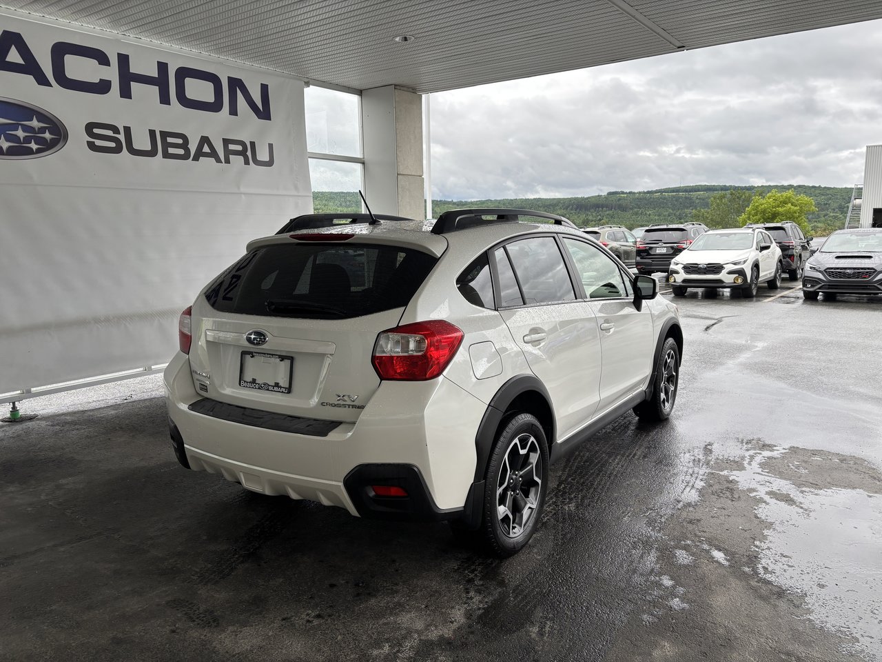 2014 Subaru XV Crosstrek 5dr CVT 2.0i w-Touring Pkg