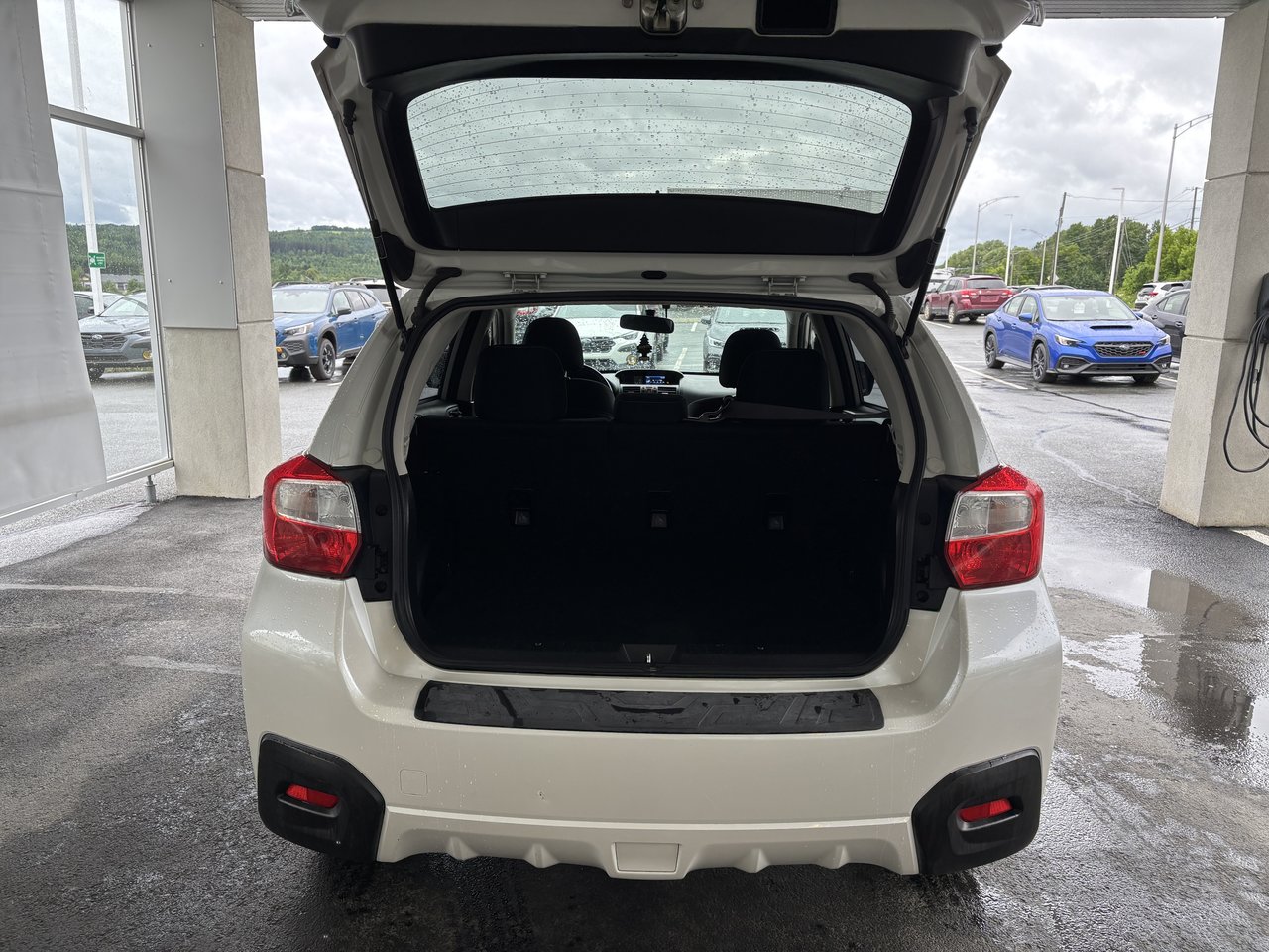 2014 Subaru XV Crosstrek 5dr CVT 2.0i w-Touring Pkg