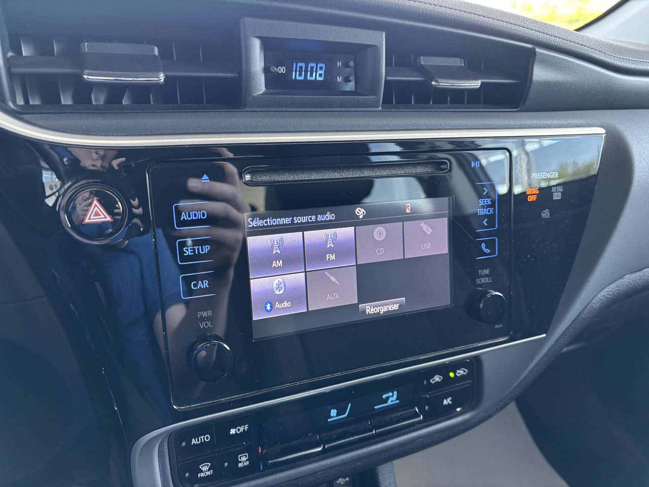 Toyota Corolla 4dr Sdn CVT LE 2017