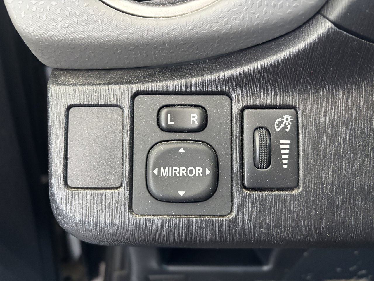 2014 Toyota Yaris 5dr HB Auto LE