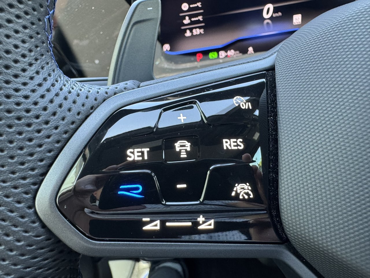 Volkswagen Golf R Base Ensemble fibre de carbonne/Toit panora DSG 2024