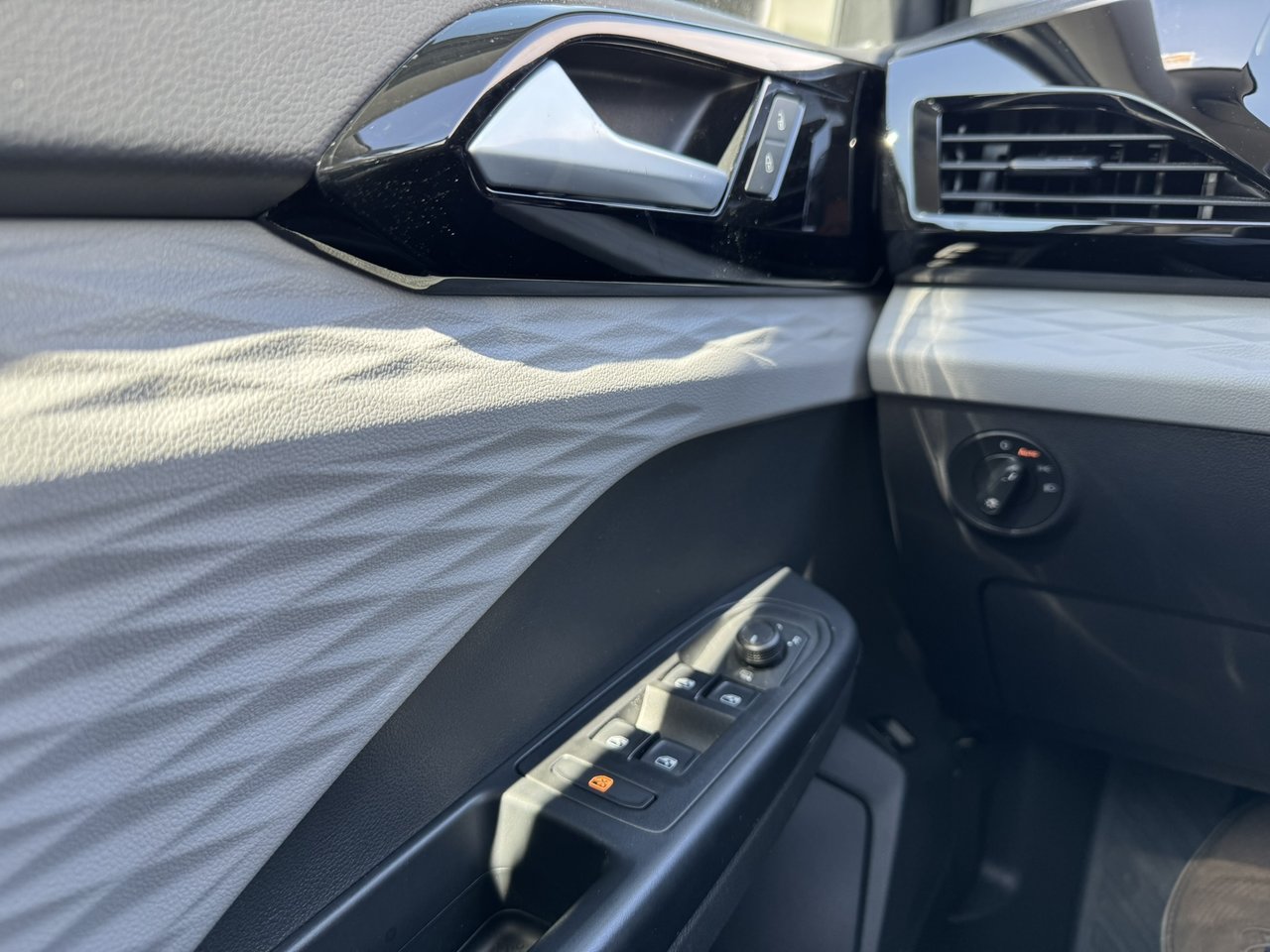 2023 Volkswagen Taos Trendline 4MOTION