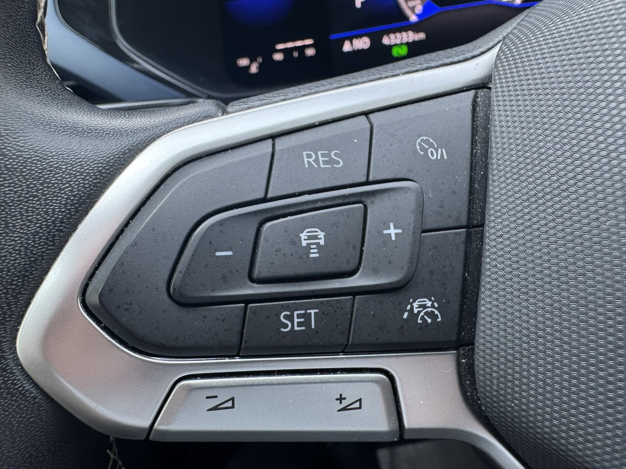 Volkswagen Taos Comfortline 4MOTION/Toit panoramique 2023