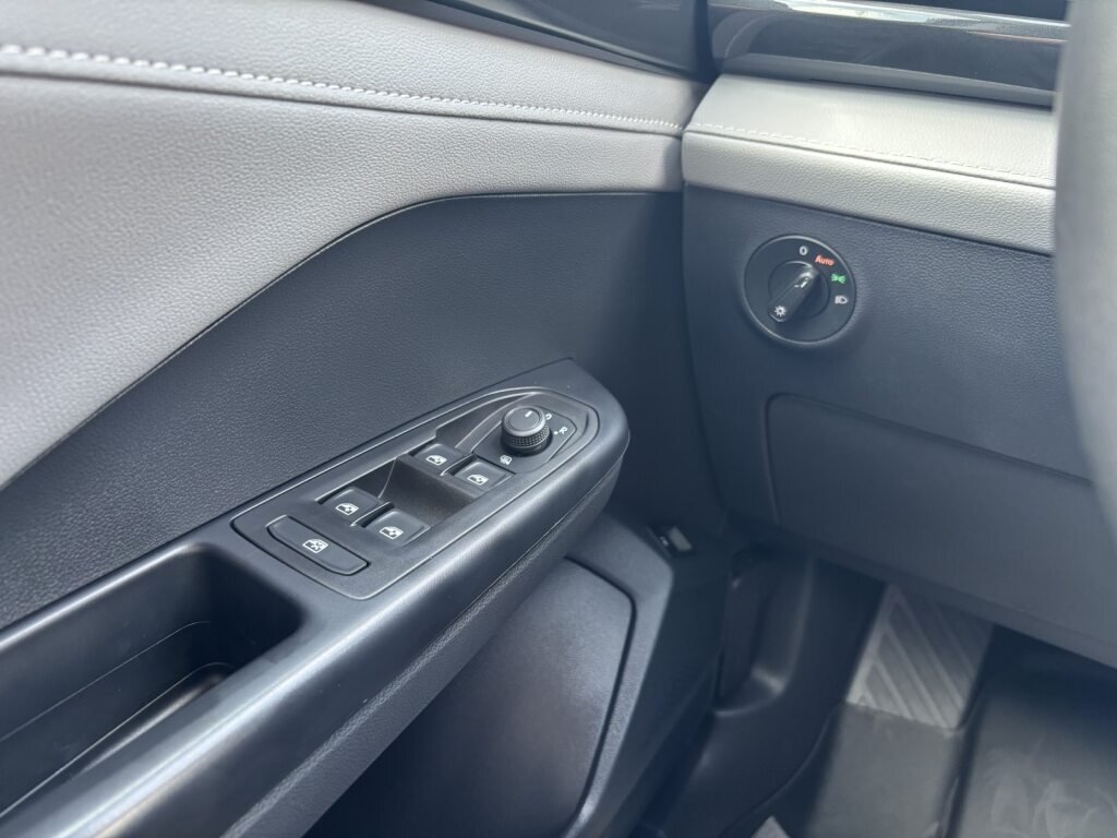 Volkswagen Taos Highline 4MOTION 2023