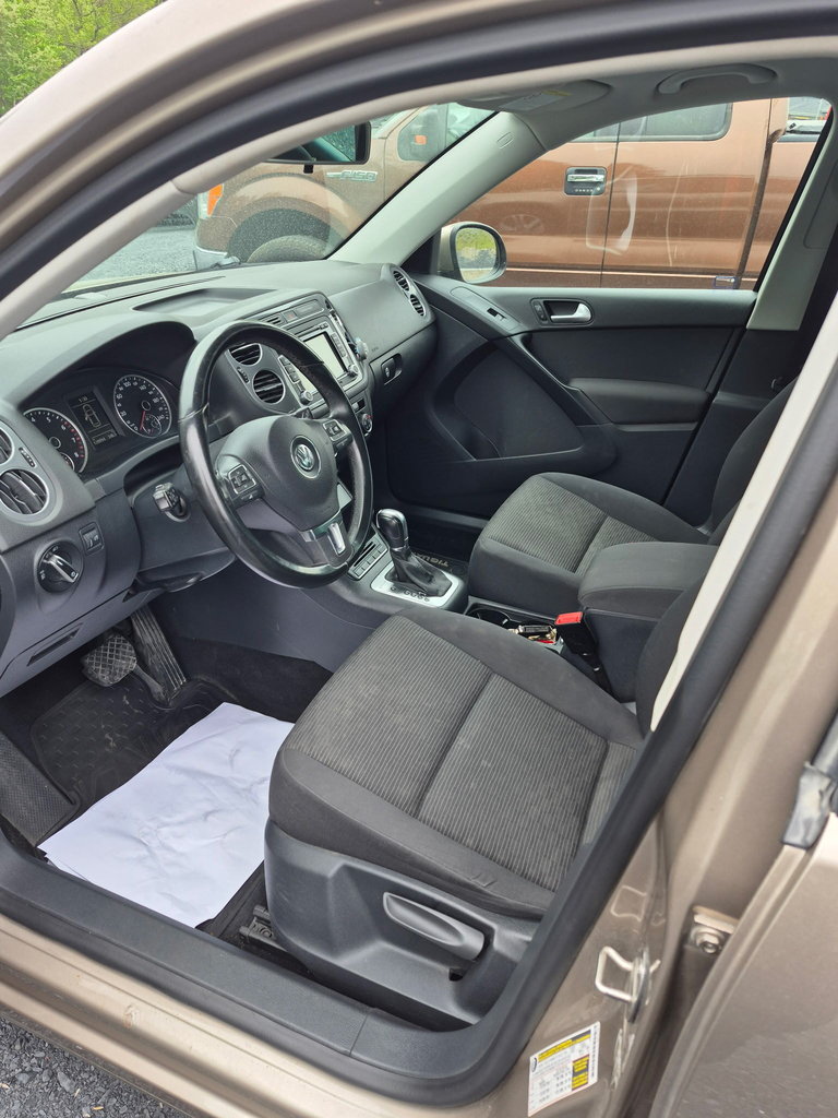 2015 Volkswagen Tiguan 4MOTION 4dr Auto Trendline