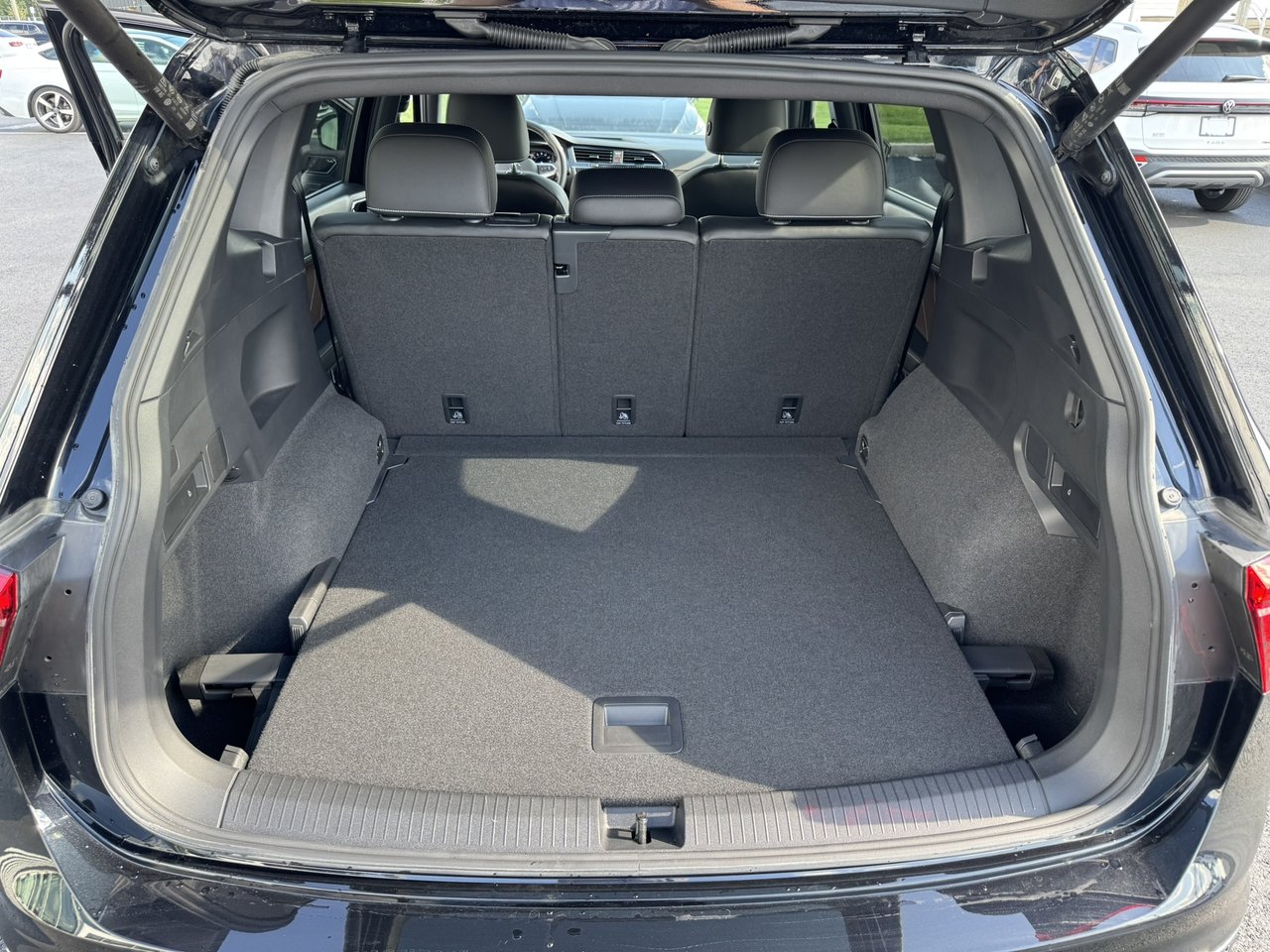 2023 Volkswagen Tiguan Highline R-Line 4MOTION