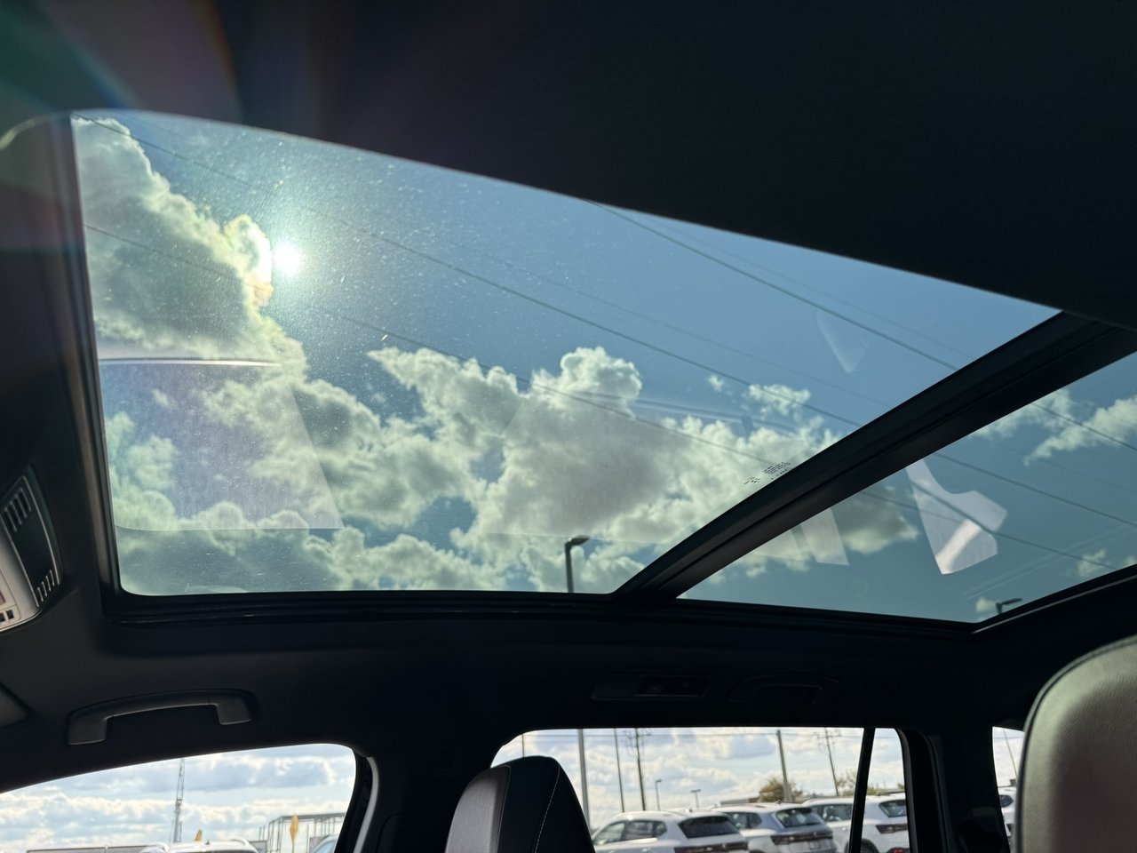 2023 Volkswagen Tiguan Highline R-Line 4MOTION