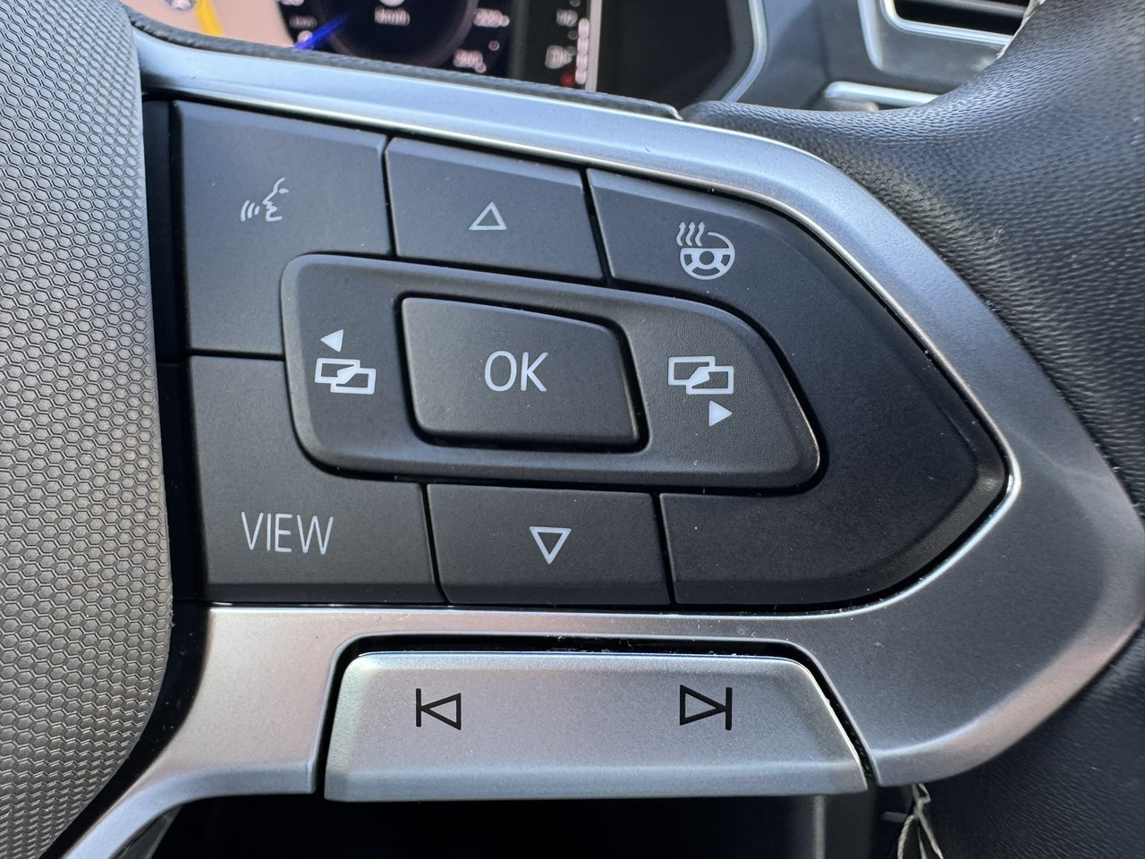 2023 Volkswagen Tiguan Highline R-Line 4MOTION