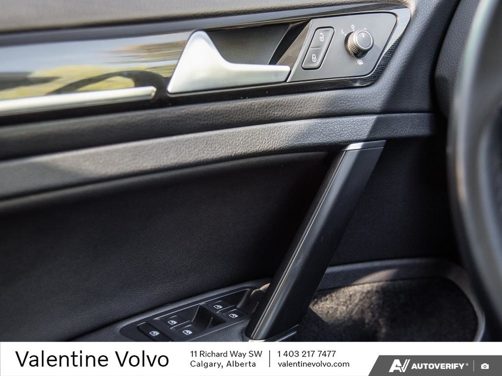 2019 Volkswagen Golf SportWagen Execline-16