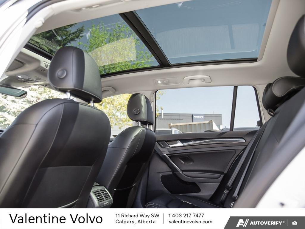 2019 Volkswagen Golf SportWagen Execline-23