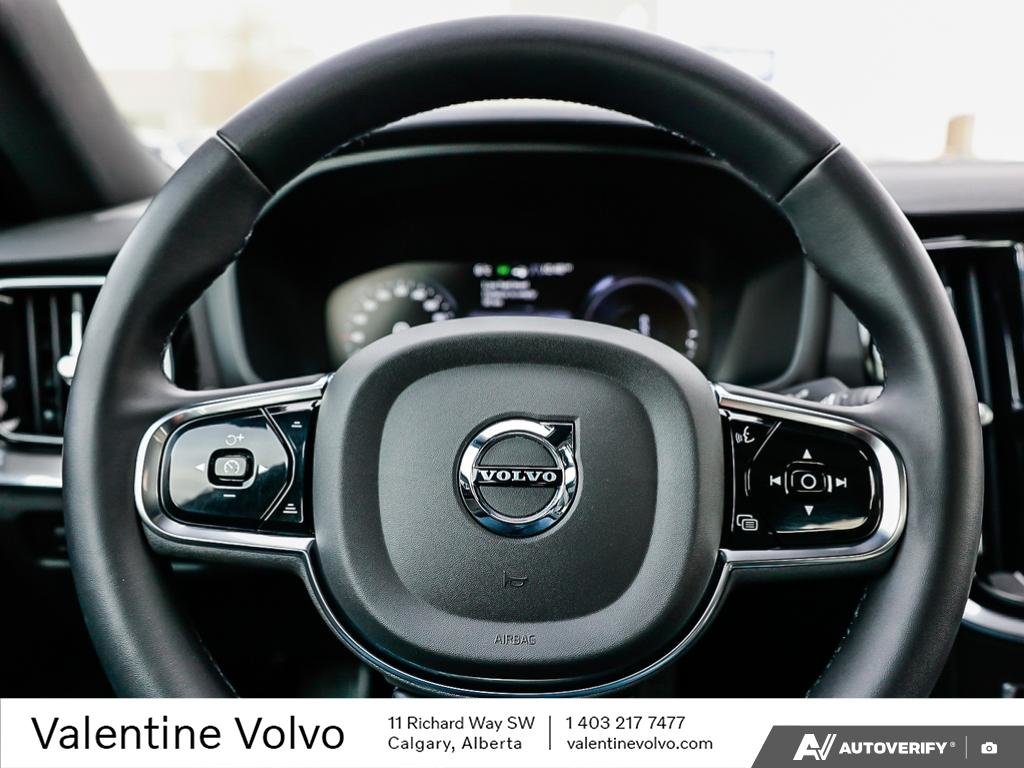 2022 Volvo S60 Recharge R-Design-13