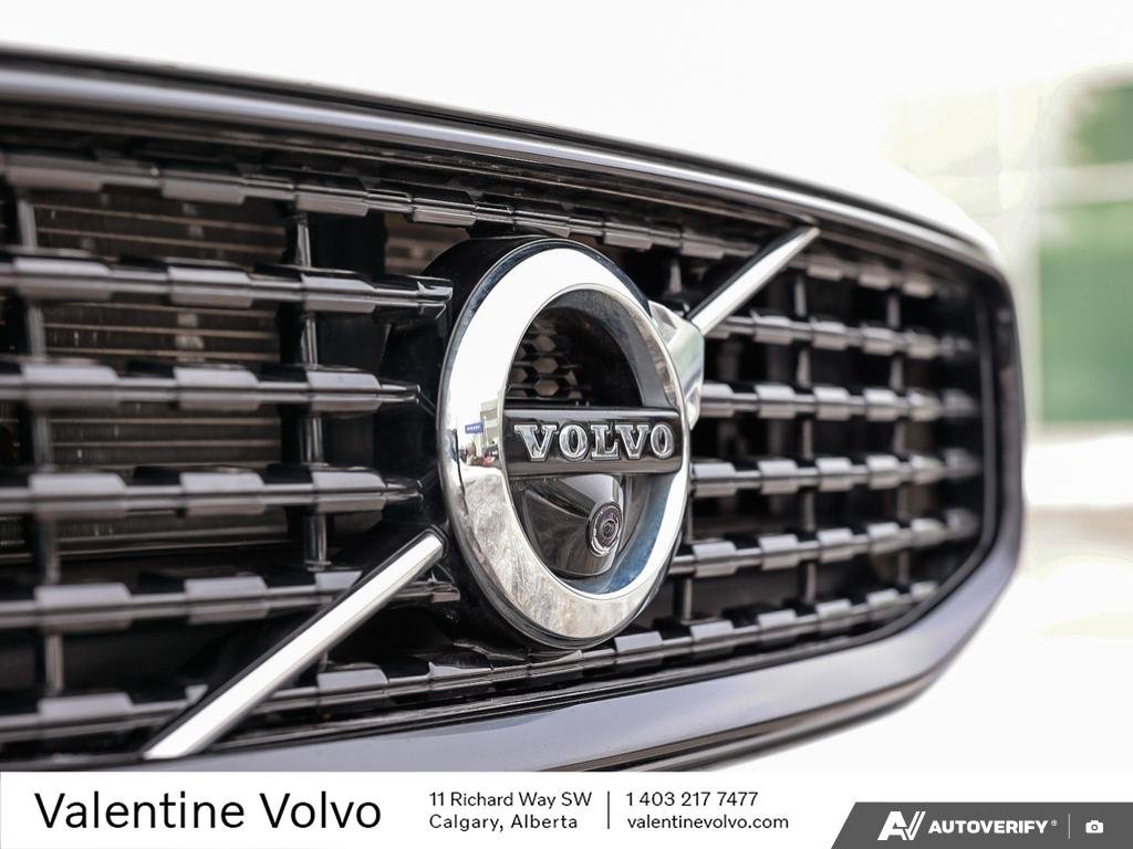 2022 Volvo S60 Recharge R-Design-8