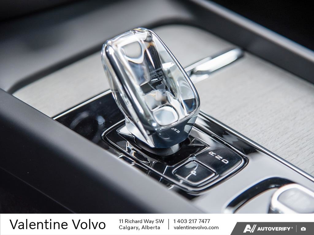 2023 Volvo S60 Ultimate Bright Theme-18