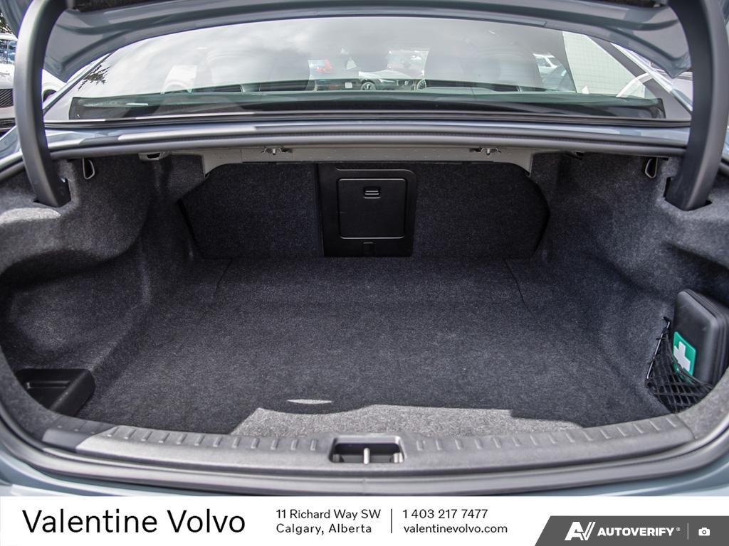 2023 Volvo S60 Ultimate Bright Theme-10