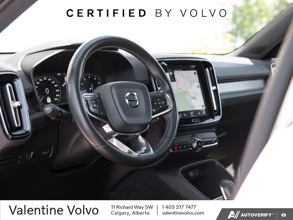 2020 Volvo XC40 R-Design-11