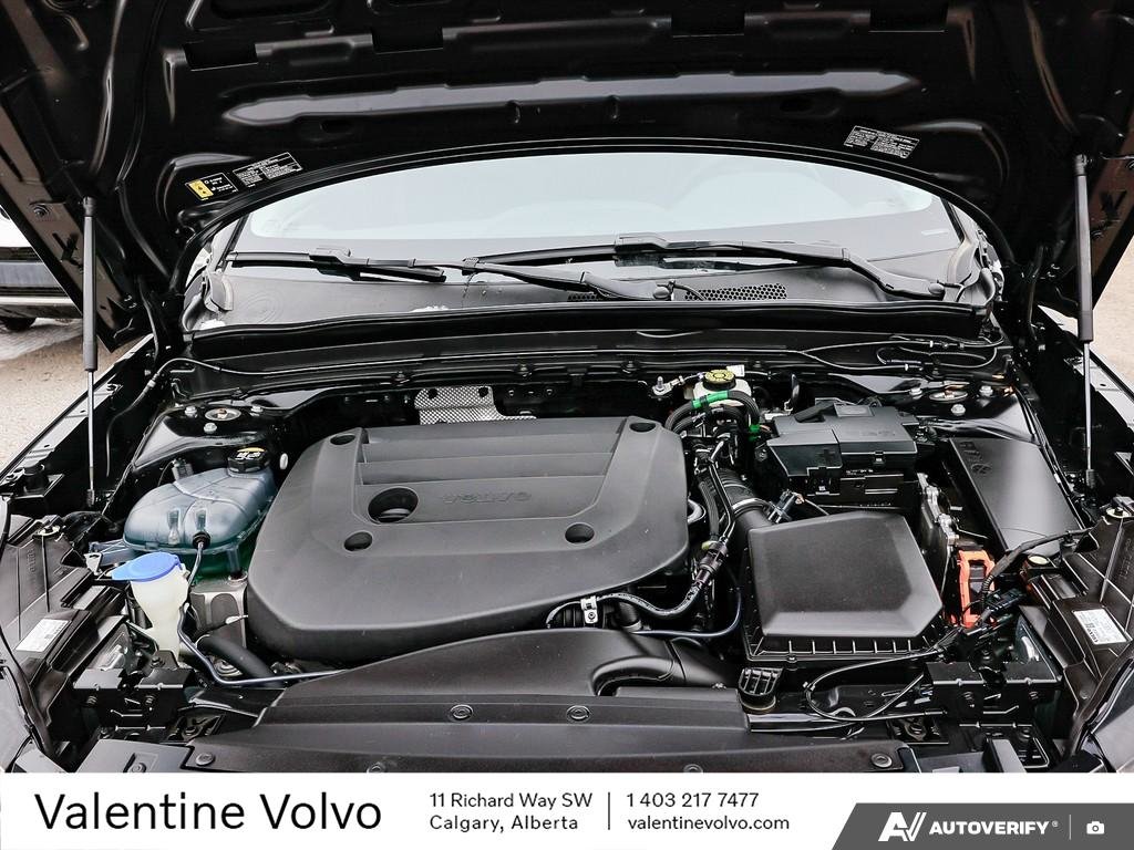 2023 Volvo XC40 Plus Bright Theme-7