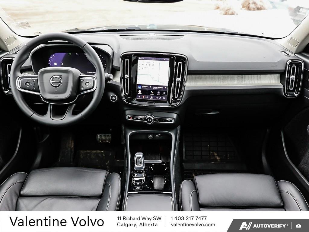2023 Volvo XC40 Plus Bright Theme-25