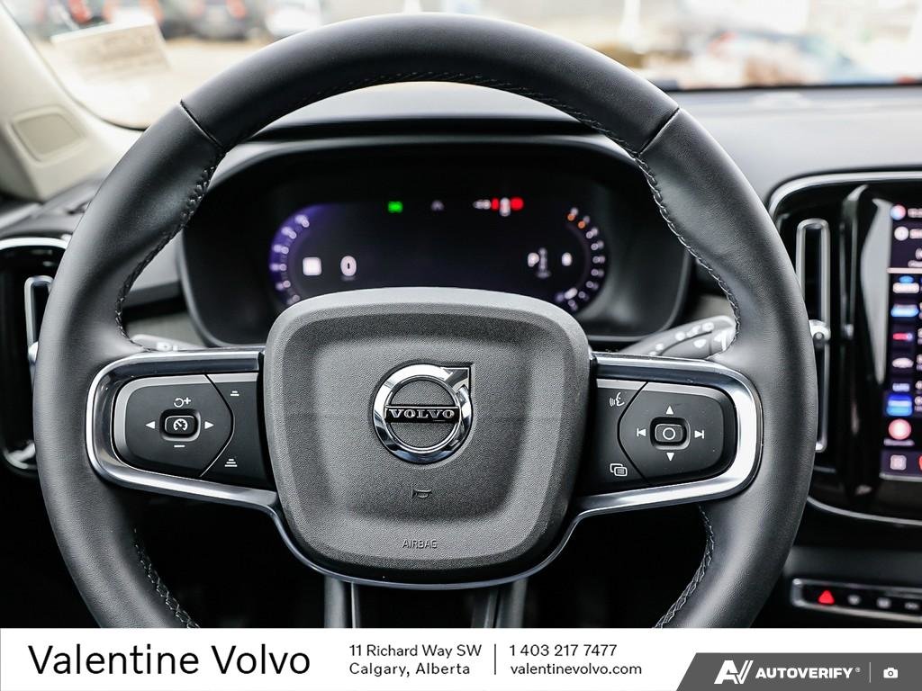 2023 Volvo XC40 Plus Bright Theme-13