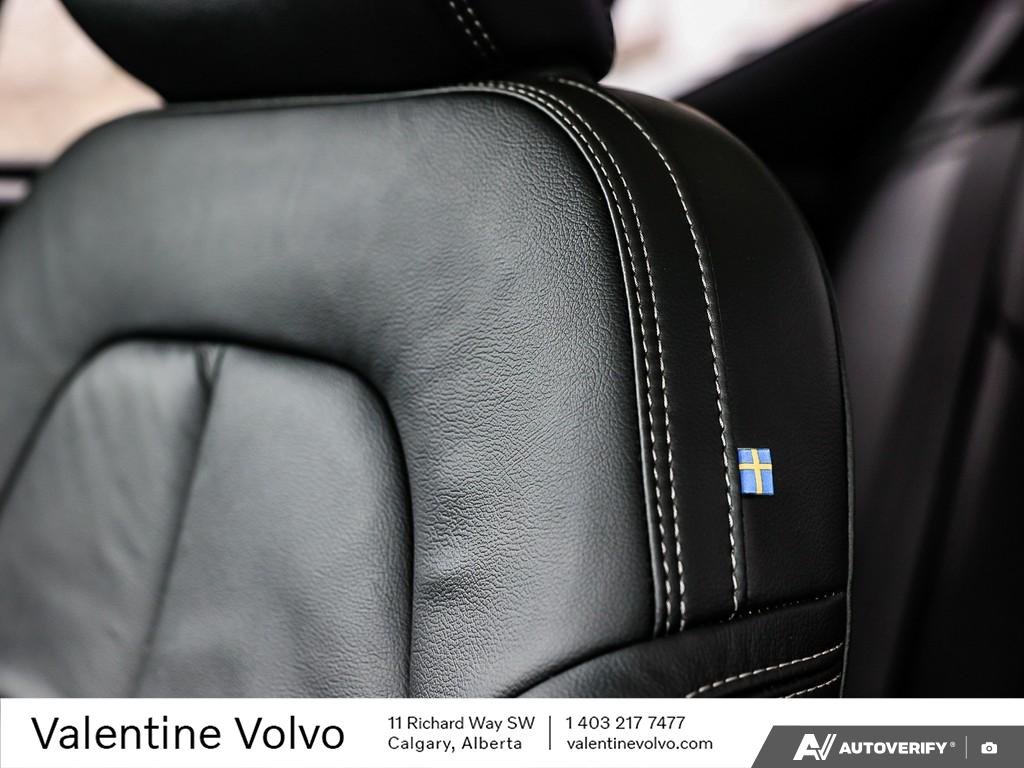 2023 Volvo XC40 Plus Bright Theme-22