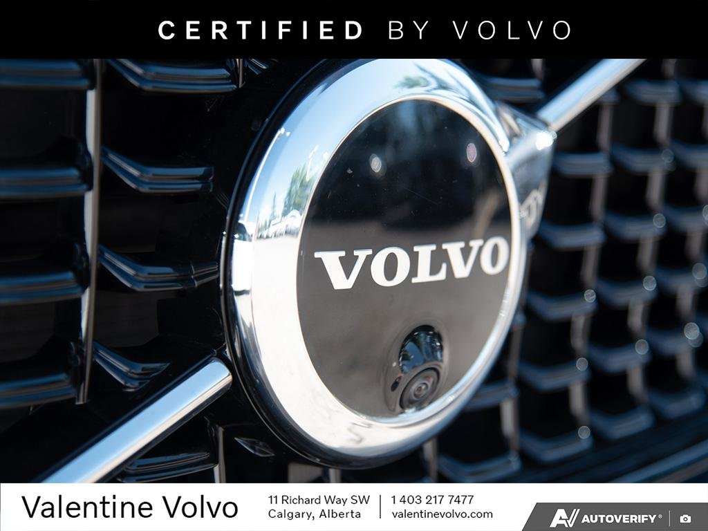 2023 Volvo XC40 Ultimate Dark Theme-8