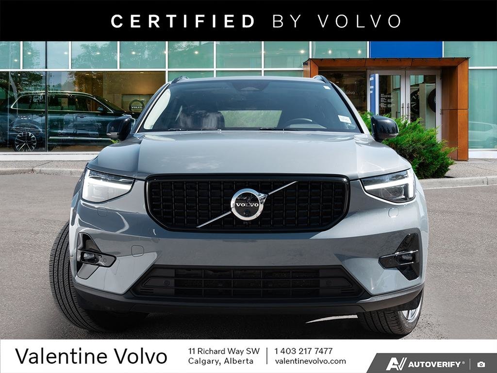 2023 Volvo XC40 Ultimate Dark Theme-1