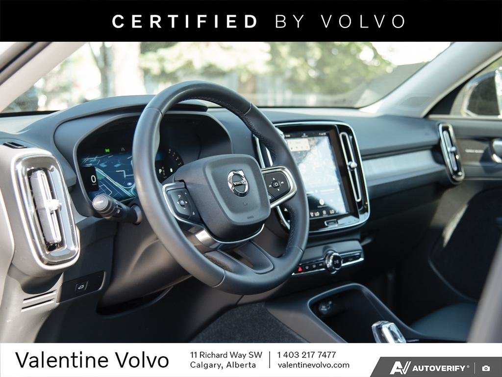 2023 Volvo XC40 Ultimate Dark Theme-12