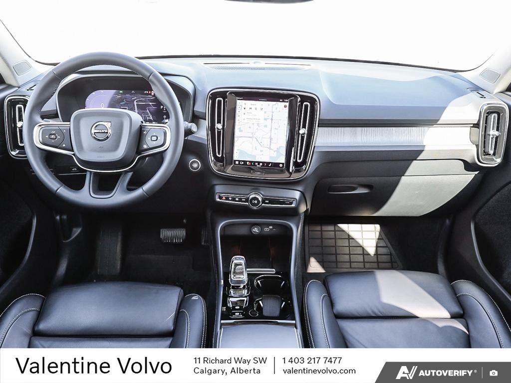 2024 Volvo XC40 Plus Dark Theme-26