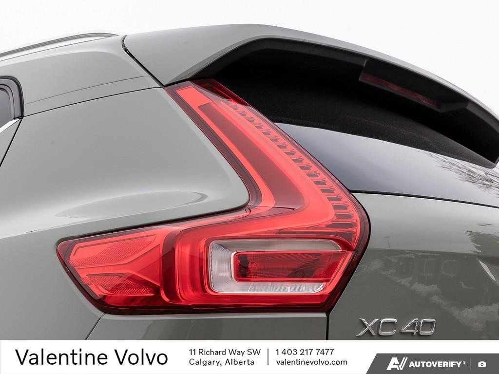 2024 Volvo XC40 Plus Bright Theme-11