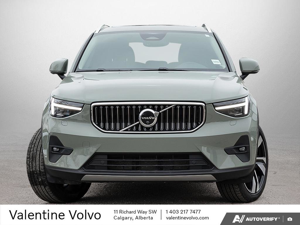 2024 Volvo XC40 Plus Bright Theme-1