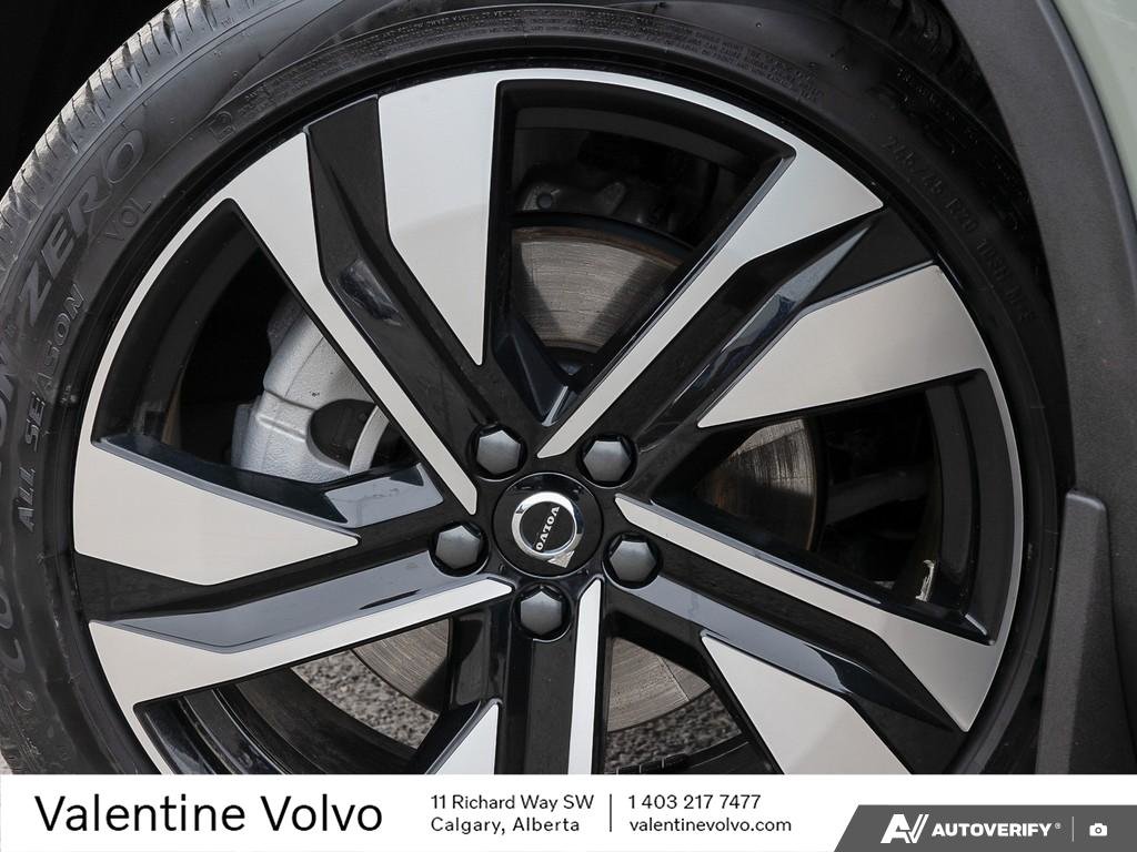 2024 Volvo XC40 Plus Bright Theme-5