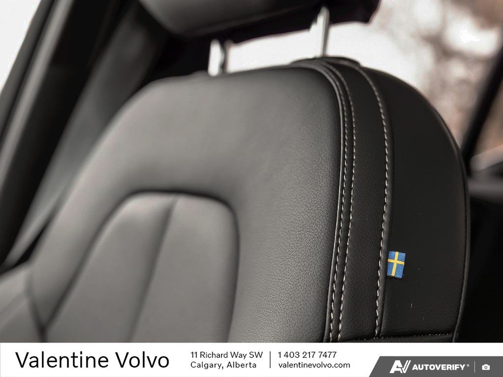 2024 Volvo XC40 Plus Bright Theme-22