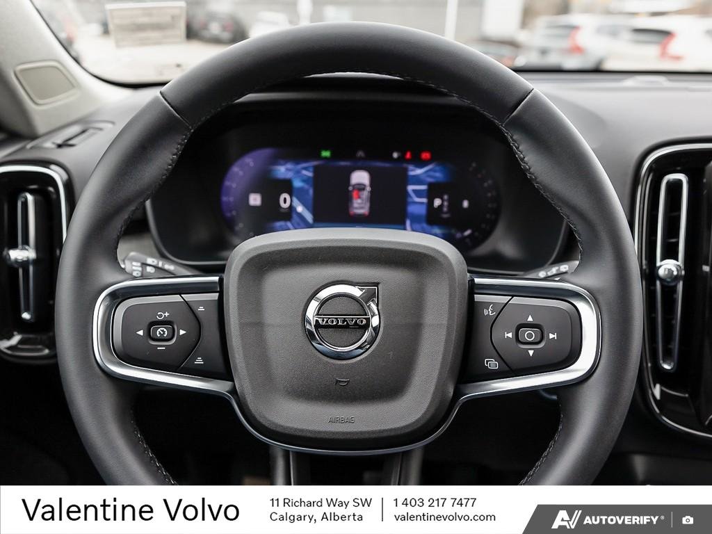 2024 Volvo XC40 Plus Bright Theme-13