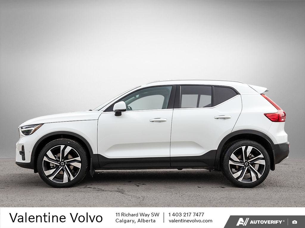 2024 Volvo XC40 Ultimate Bright Theme-2