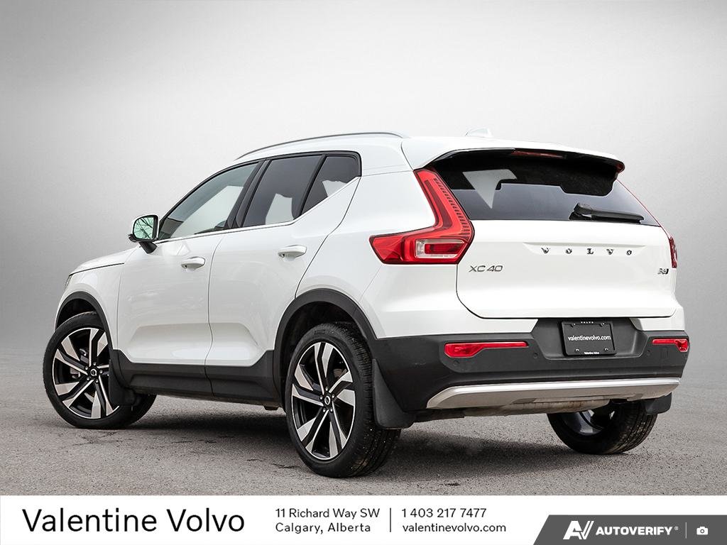2024 Volvo XC40 Ultimate Bright Theme-3