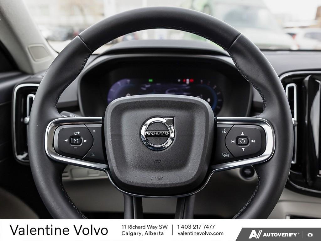 2024 Volvo XC40 Ultimate Bright Theme-13