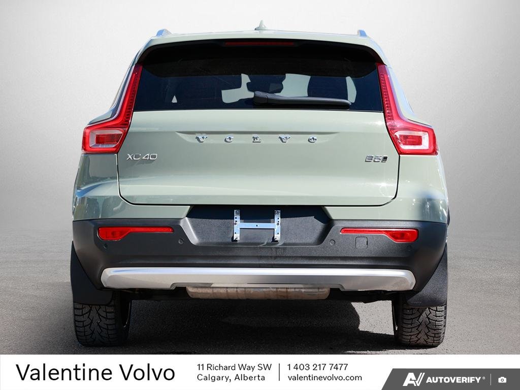 2024 Volvo XC40 Ultimate Bright Theme-4