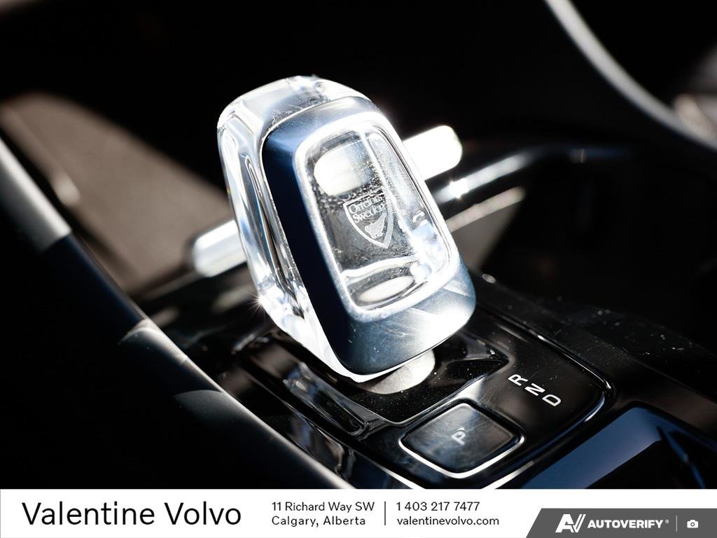 2024 Volvo XC40 Ultimate Bright Theme-14