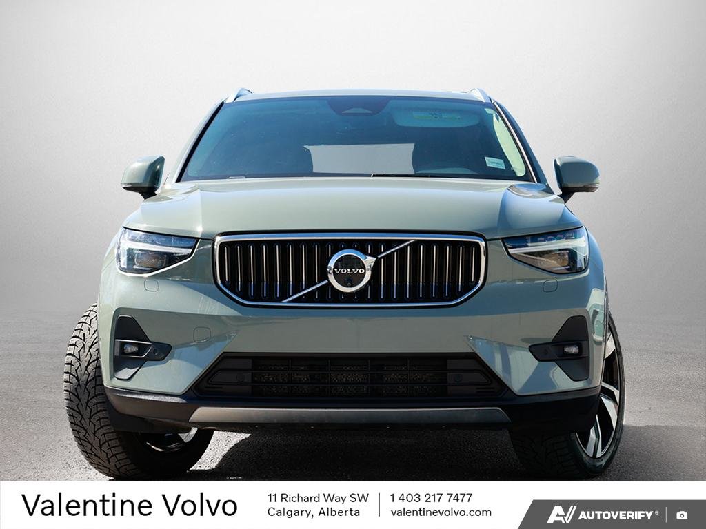 2024 Volvo XC40 Ultimate Bright Theme-1