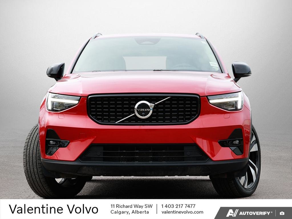 2024 Volvo XC40 Ultimate Dark Theme-1